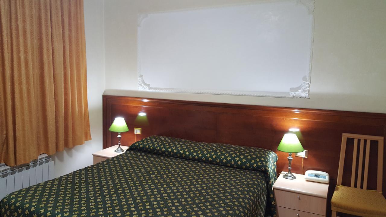 Hotel Rosetta à Rome Extérieur photo