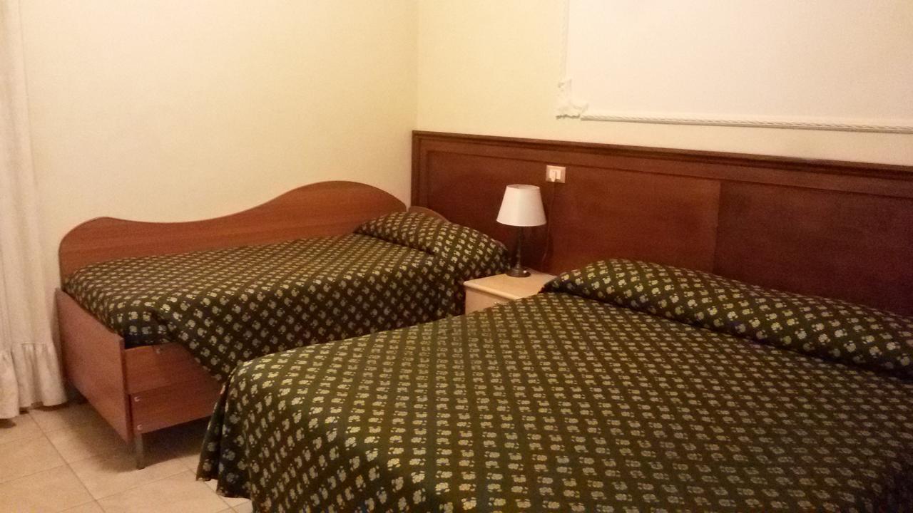 Hotel Rosetta à Rome Extérieur photo