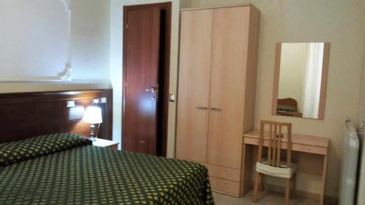 Hotel Rosetta à Rome Extérieur photo